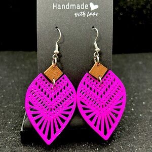 The Parallelo Swing Earrings